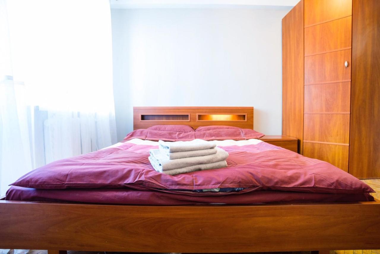 Apartment Near Metro Pecherskaya Kijów Zewnętrze zdjęcie