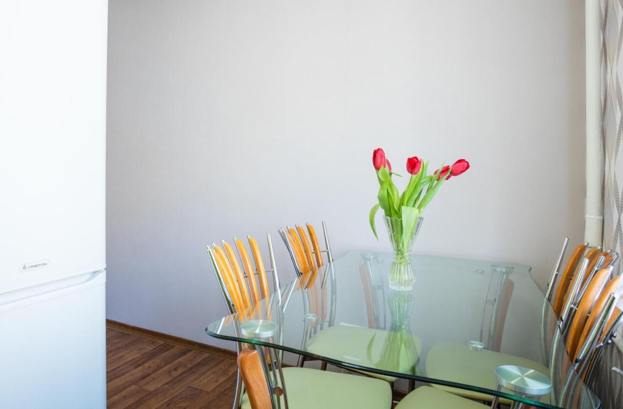 Apartment Near Metro Pecherskaya Kijów Zewnętrze zdjęcie